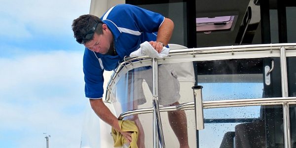 Detailing your boat for Christmas